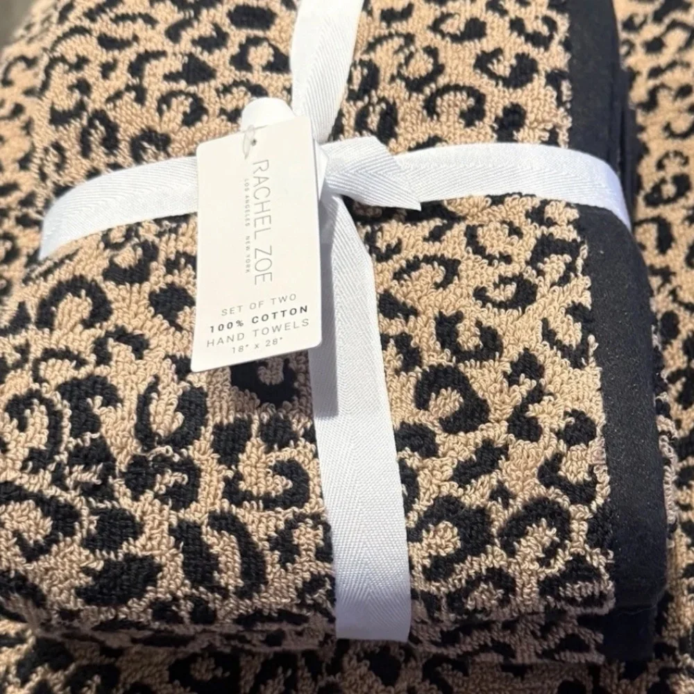 Rachel Zoe 4 Pc Set Leopard Cheetah Animal Print Bath Hand Towels Set of 4 NWT - Picture 6 of 6
